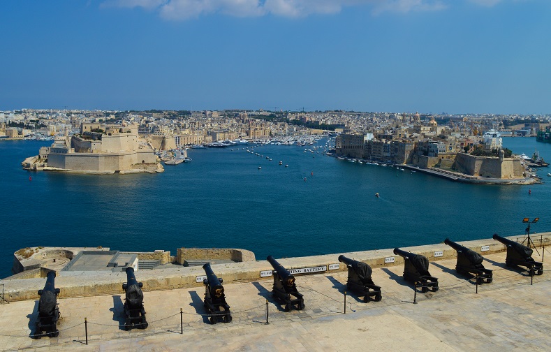 Saulting Battery Upper Barrakka Garden Valletta Malta