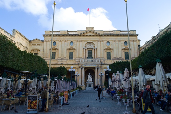 Biblioteca Piazza Regina Valletta